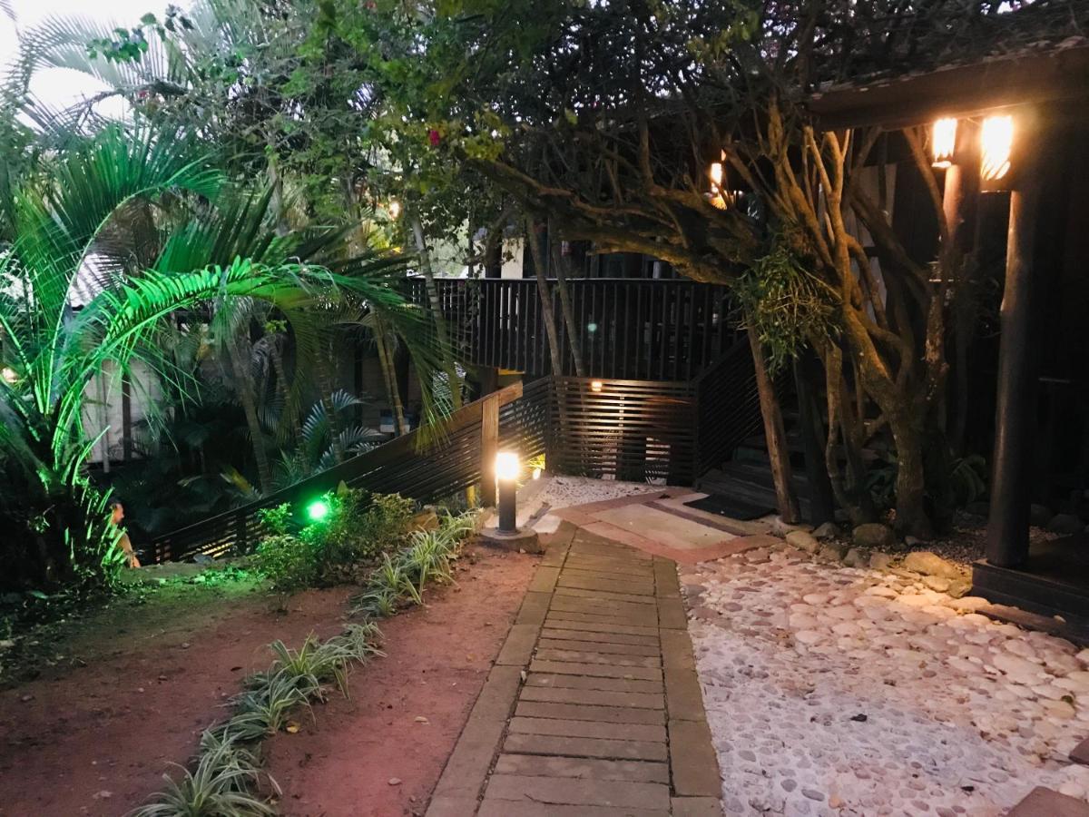 Pousada Aloha Beach House 普腊亚罗萨 外观 照片