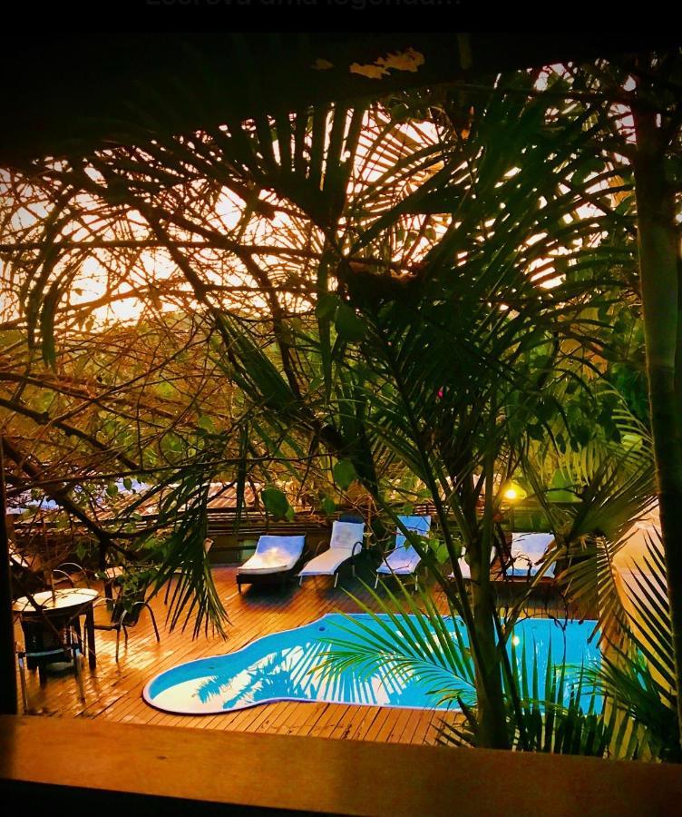Pousada Aloha Beach House 普腊亚罗萨 外观 照片